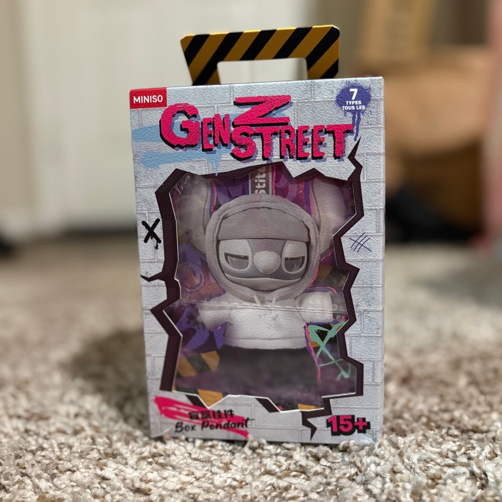 Gen Street Stitch Pendant